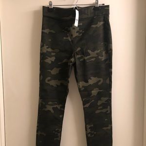 NY&C Camouflage Leggings NWT